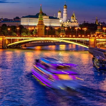 Речная прогулка по центру Москвы с дискотекой «ля-Музон» со скидкой 50%