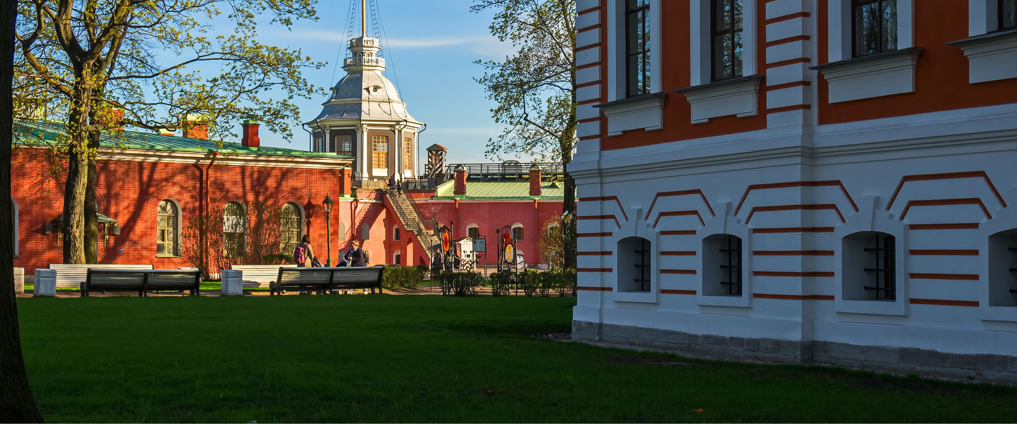 Автобусная экскурсия по Петербургу c прогулкой по Петропавловской крепости со скидкой до 63%