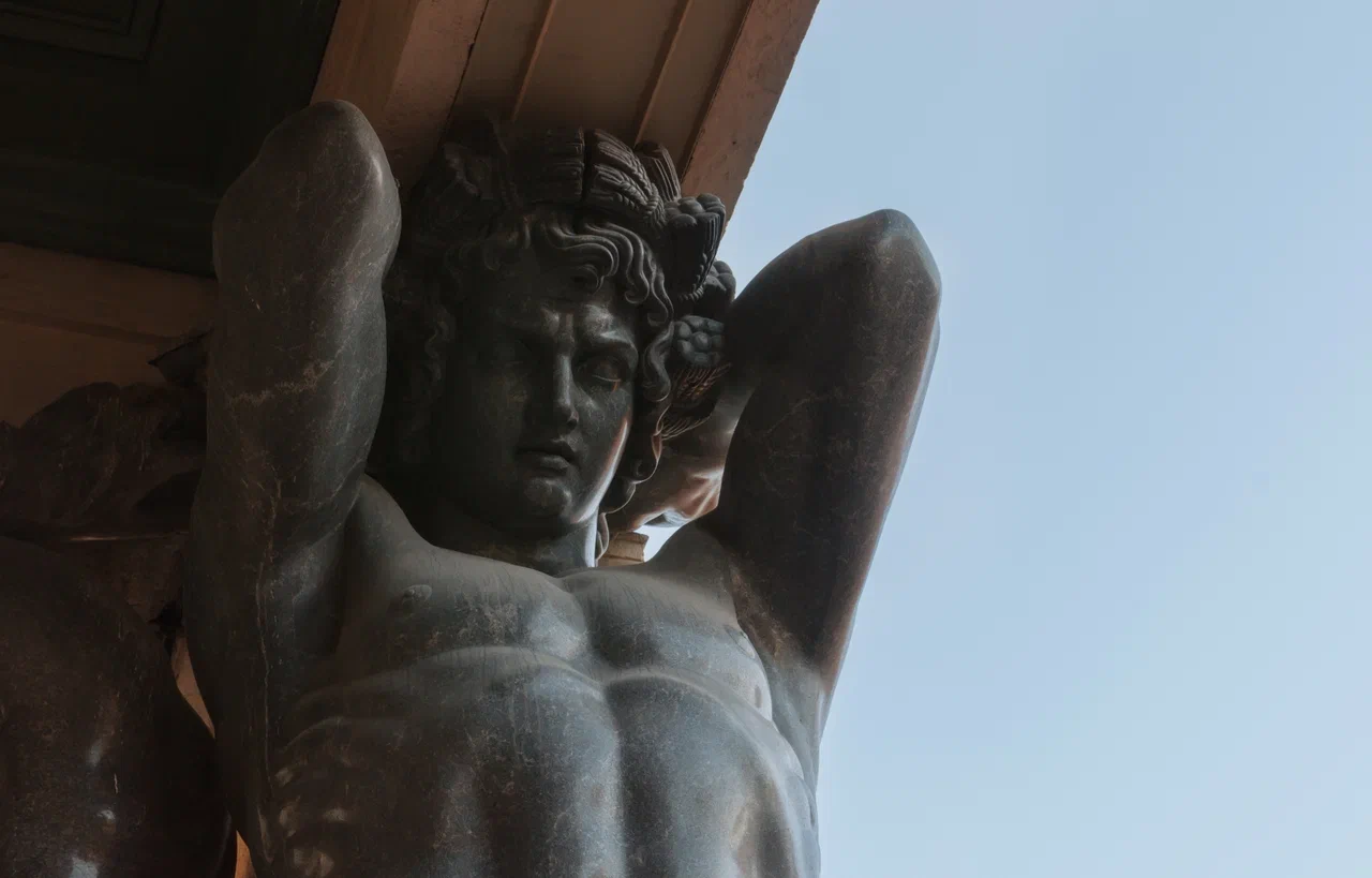 Автомобильная экскурсия «Мифы и легенды Петербурга» со скидкой 45%