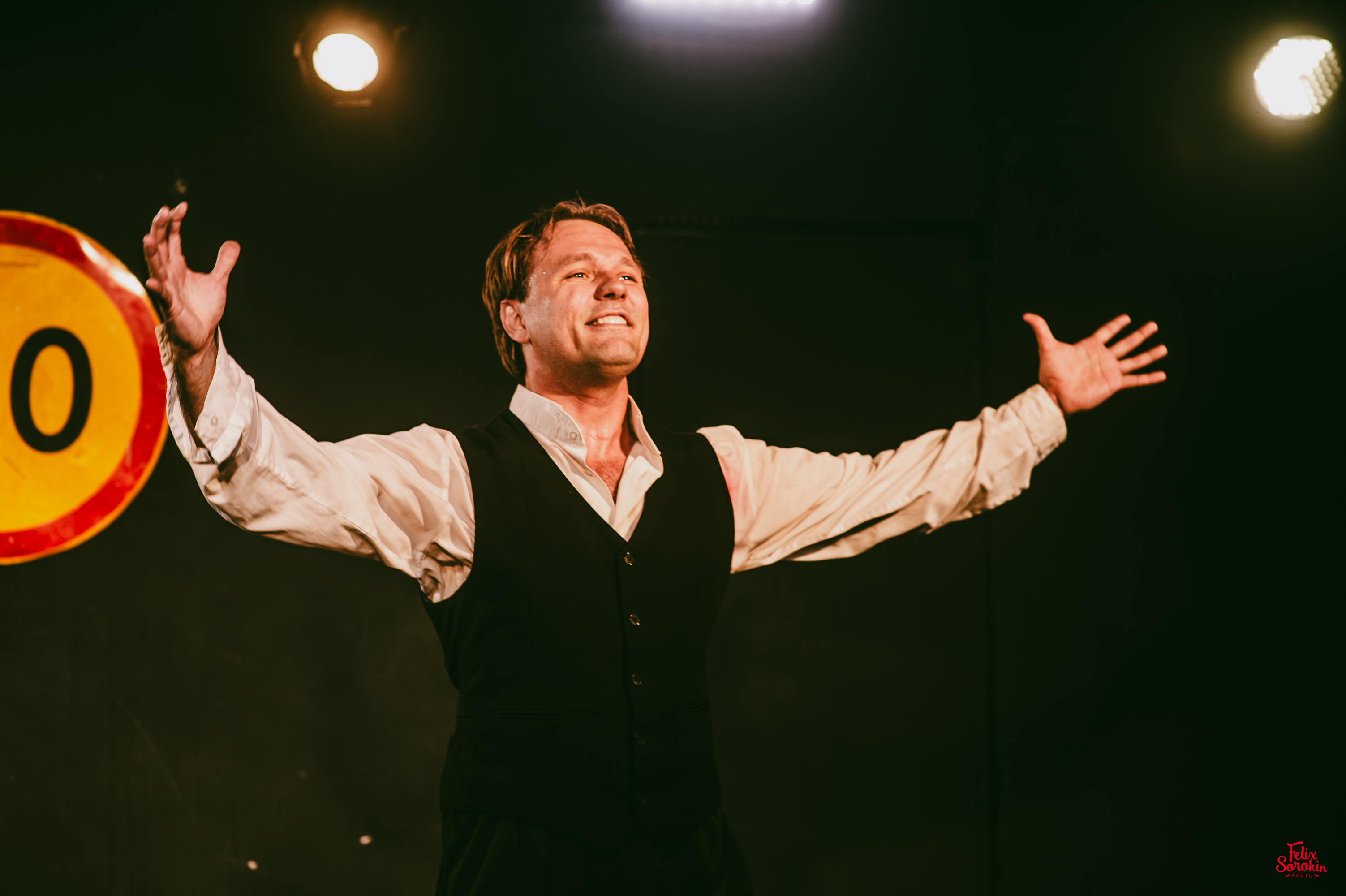 Спектакль «Есенин. Дорога из разбитых сердец» со скидкой 40%