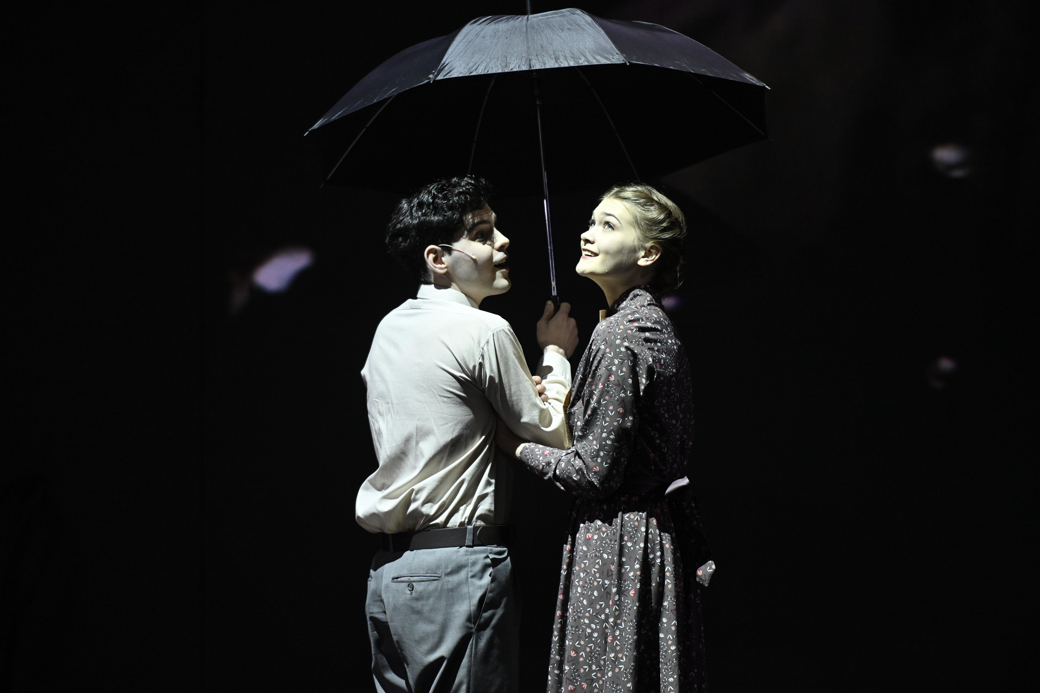 Спектакль «Дождливым вечером» на Новой сцене Александринского театра