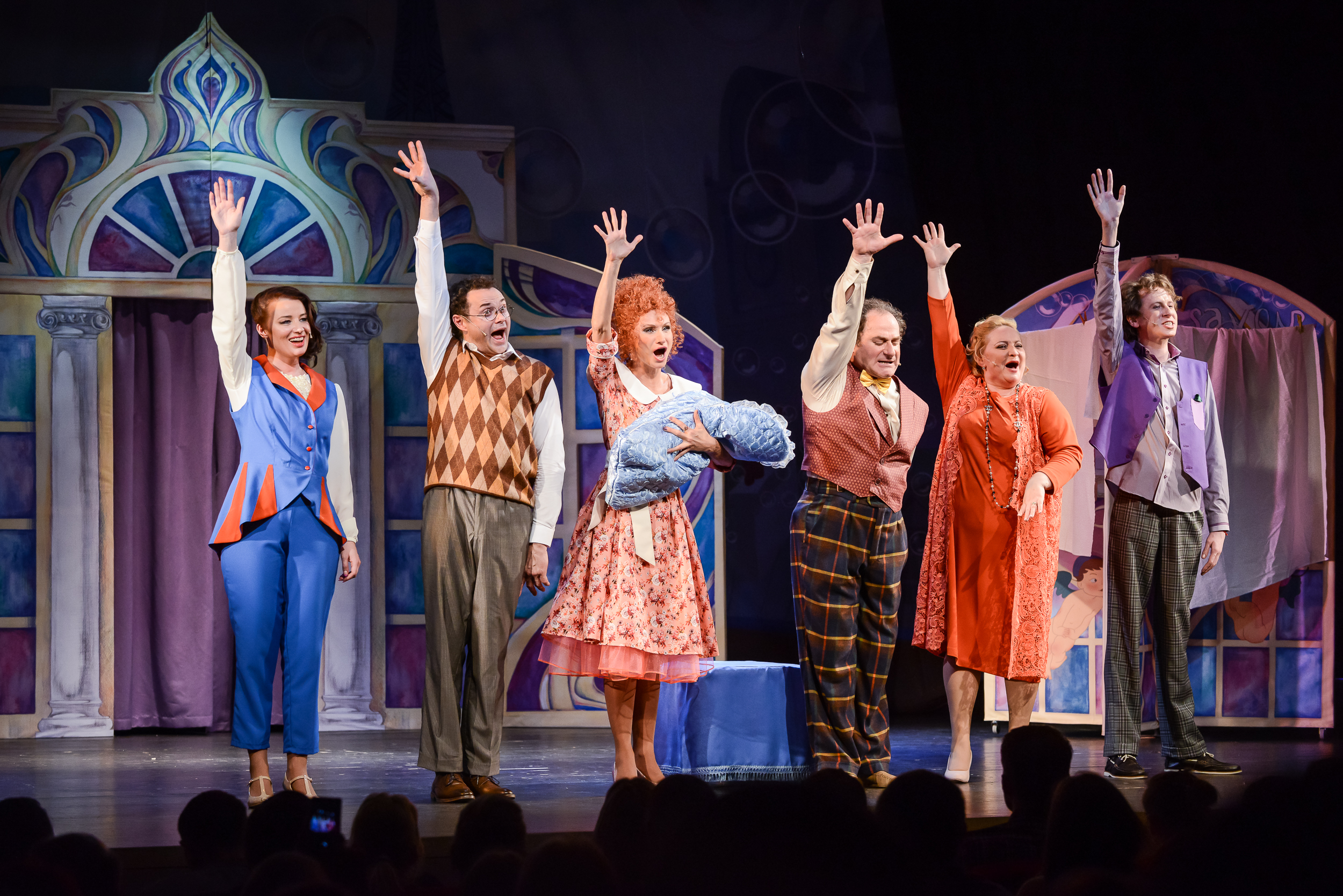 Музыкальная комедия «Просто бэби, или Любовь по-французски» с Семёном Стругачёвым со скидкой до 33%