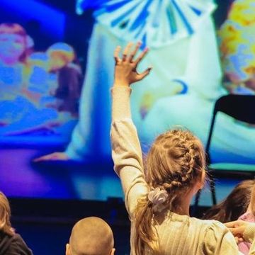 Спектакль «День рождения сказки» на Новой сцене Александринского театра