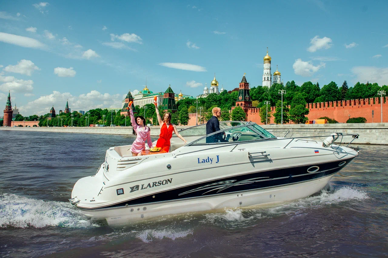 Путешествие на яхте «Вальяжная» с капитаном со скидкой 20%