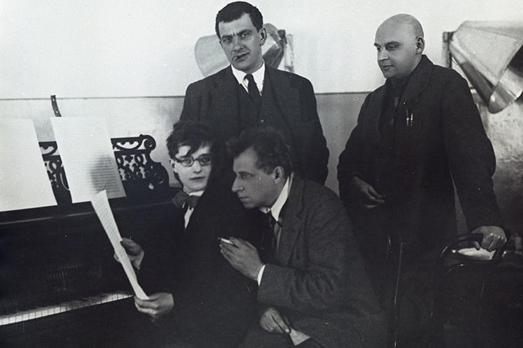 Какую музыку любил Владимир Маяковский