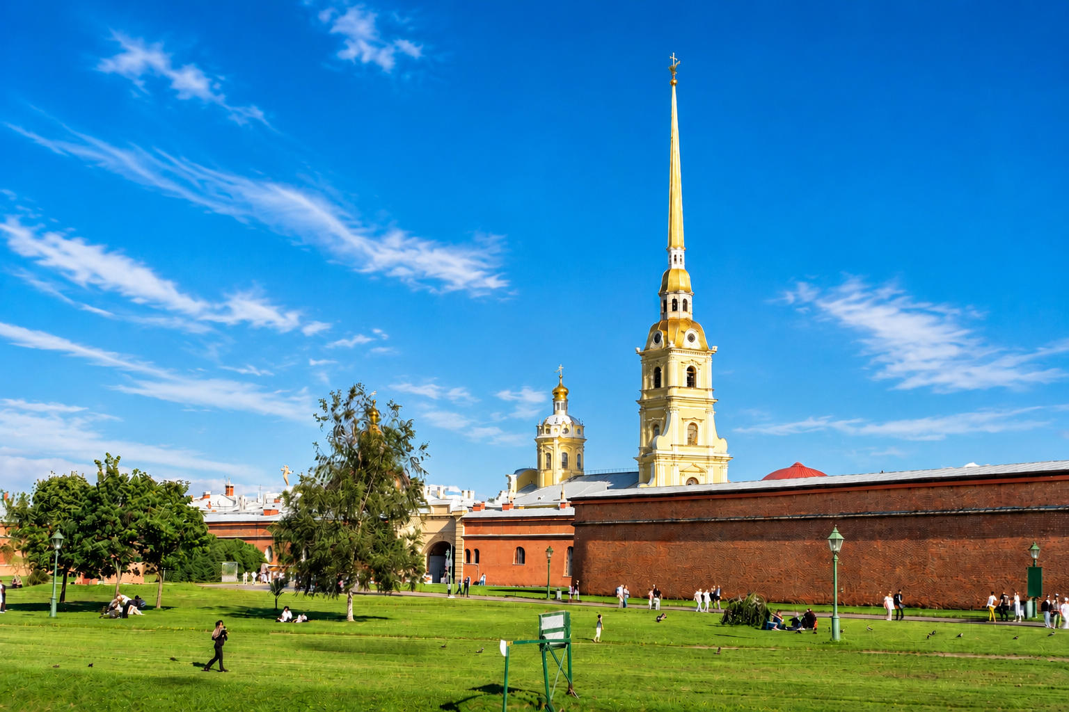 Экскурсия в мини-группе «Петербург. Начало» с билетами в Петропавловскую крепость Экскурсия в мини-группе «Петербург. Начало» с билетами в Петропавловскую крепость со скидкой 26%