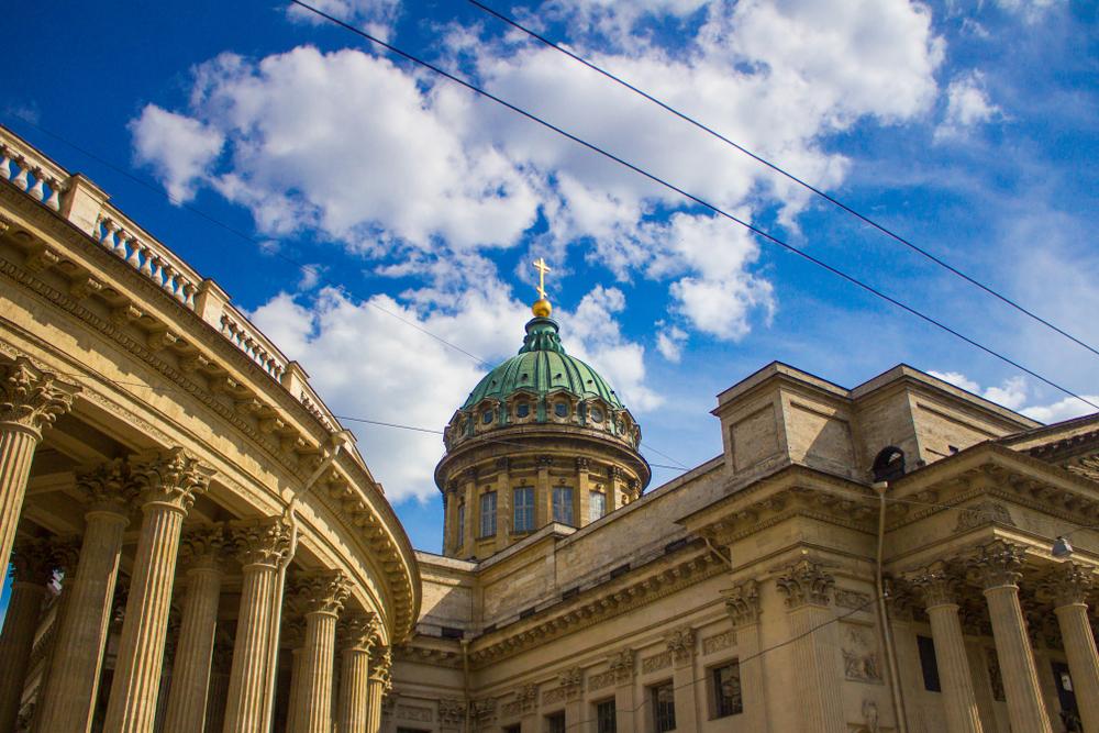 Казанский собор Петербурга: архитектор, фото, экскурсии 2026