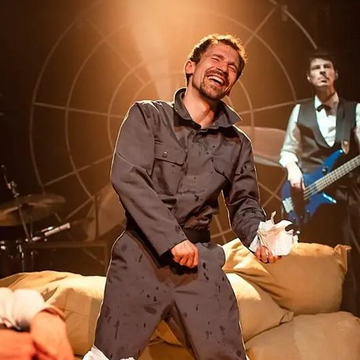 Музыкальный спектакль «Планета людей»