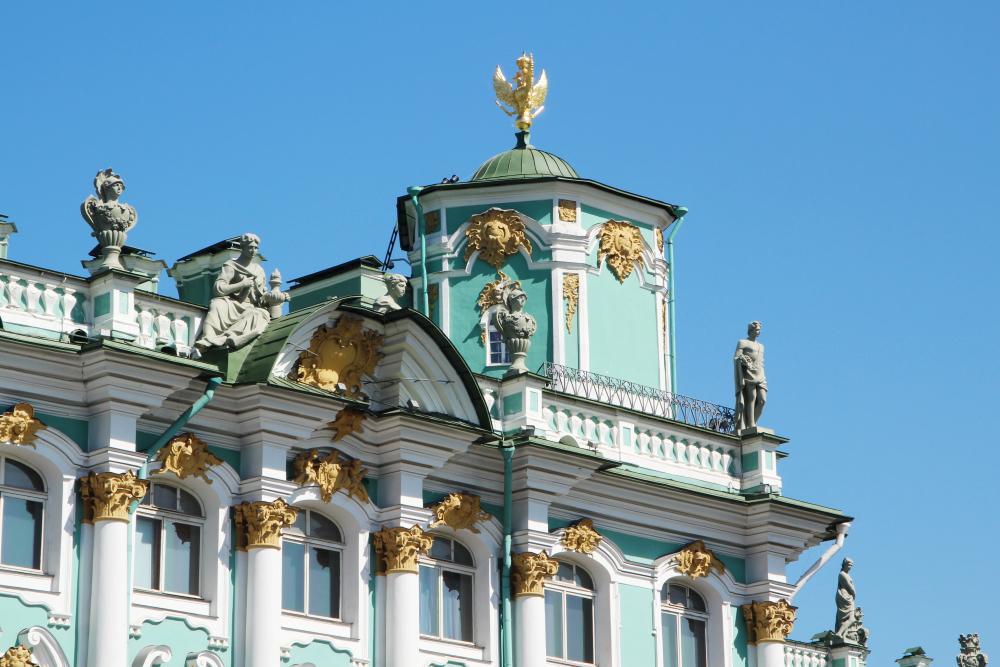 Карта «Серебряный возраст»: для чего нужна и как получить