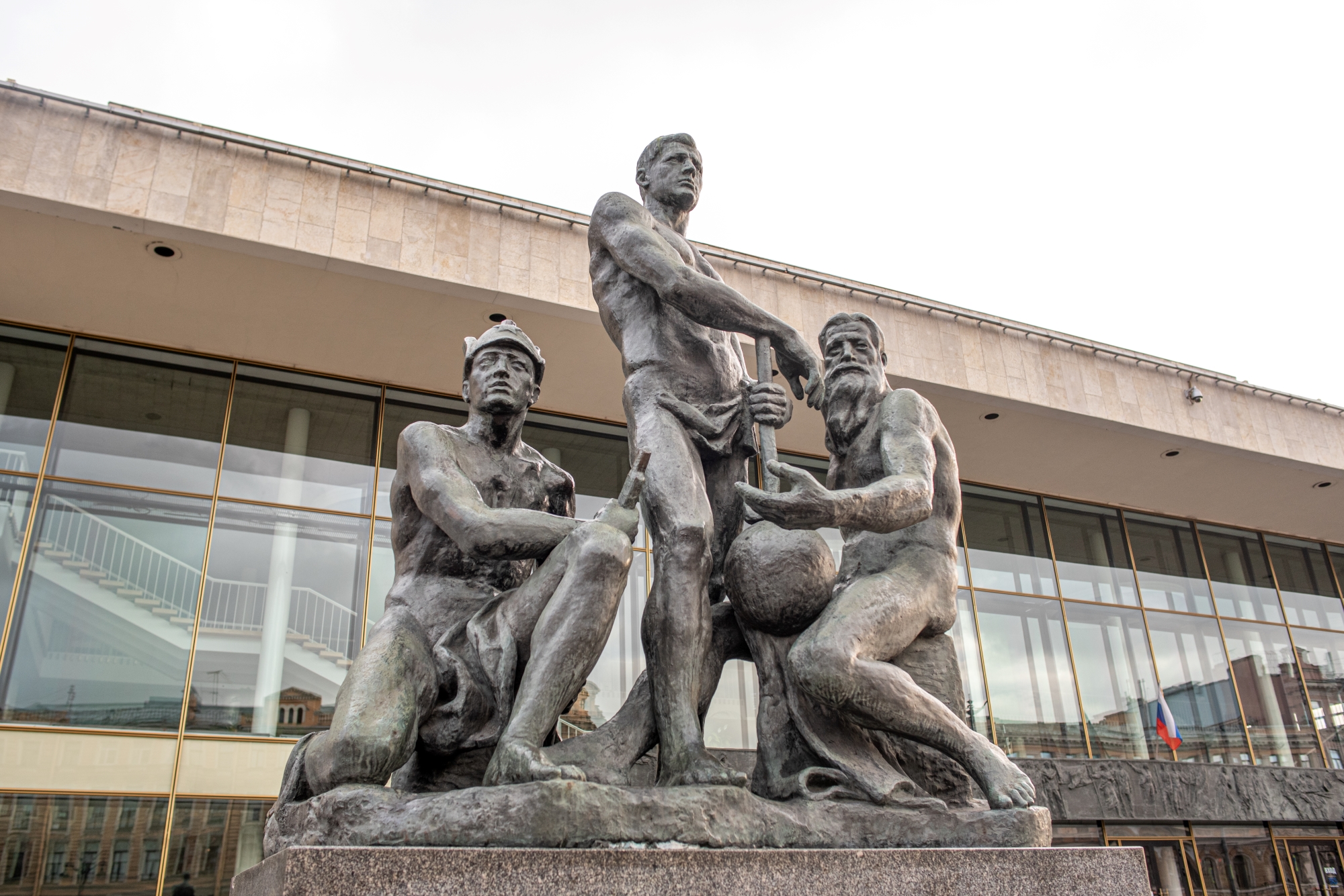 БКЗ «Октябрьский»