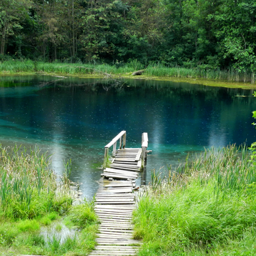 Экскурсия «Голубые Озера. Водопад. Истребитель» со скидкой 30%