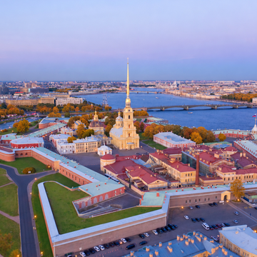 Неклассическая экскурсия по Петропавловской крепости Неклассическая экскурсия по Петропавловской крепости со скидкой 40%