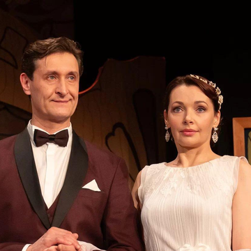 Спектакль «Идеальный муж» со скидкой 25%