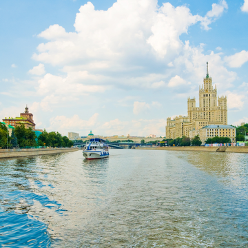 Речная прогулка по центру Москвы от причала «Киевский» до причала «Китай-город»
