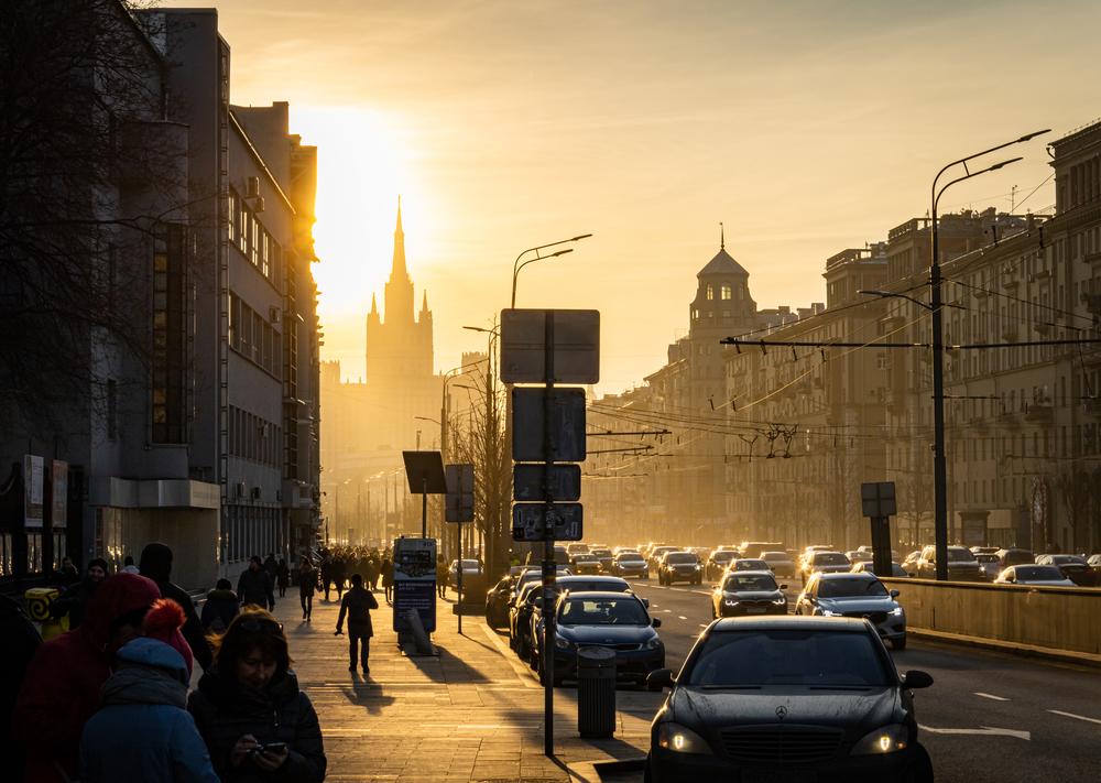 Дни бесплатной парковки в Москве 2026: список дат