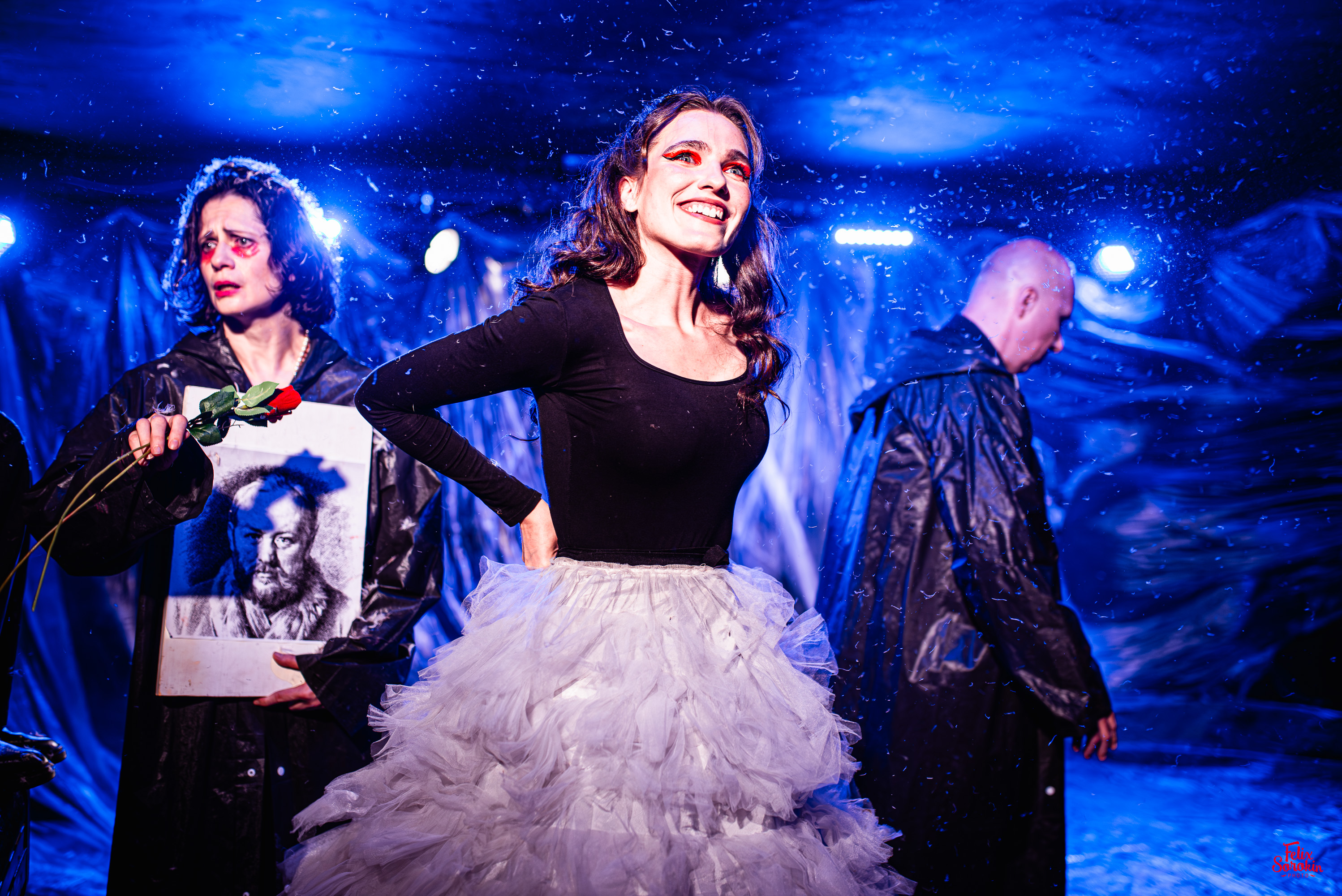 Спектакль «Бесприданница. Реально жестокий романс» со скидкой 40%