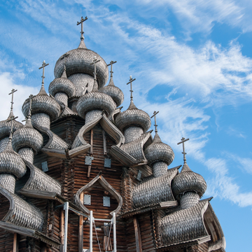 Двухдневный тур «Вокруг Ладоги: Рускеала, Петрозаводск и Кижи» со скидкой 51%