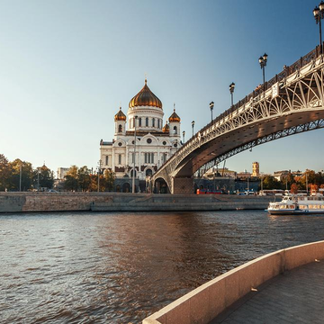 Речная прогулка по центру Москвы от причала «Киевский» до парка «Зарядье» Речная прогулка по центру Москвы от причала «Киевский» до парка «Зарядье»