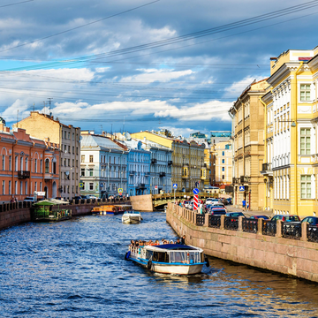 Дневные прогулки на теплоходе по рекам и каналам со скидкой до 76%