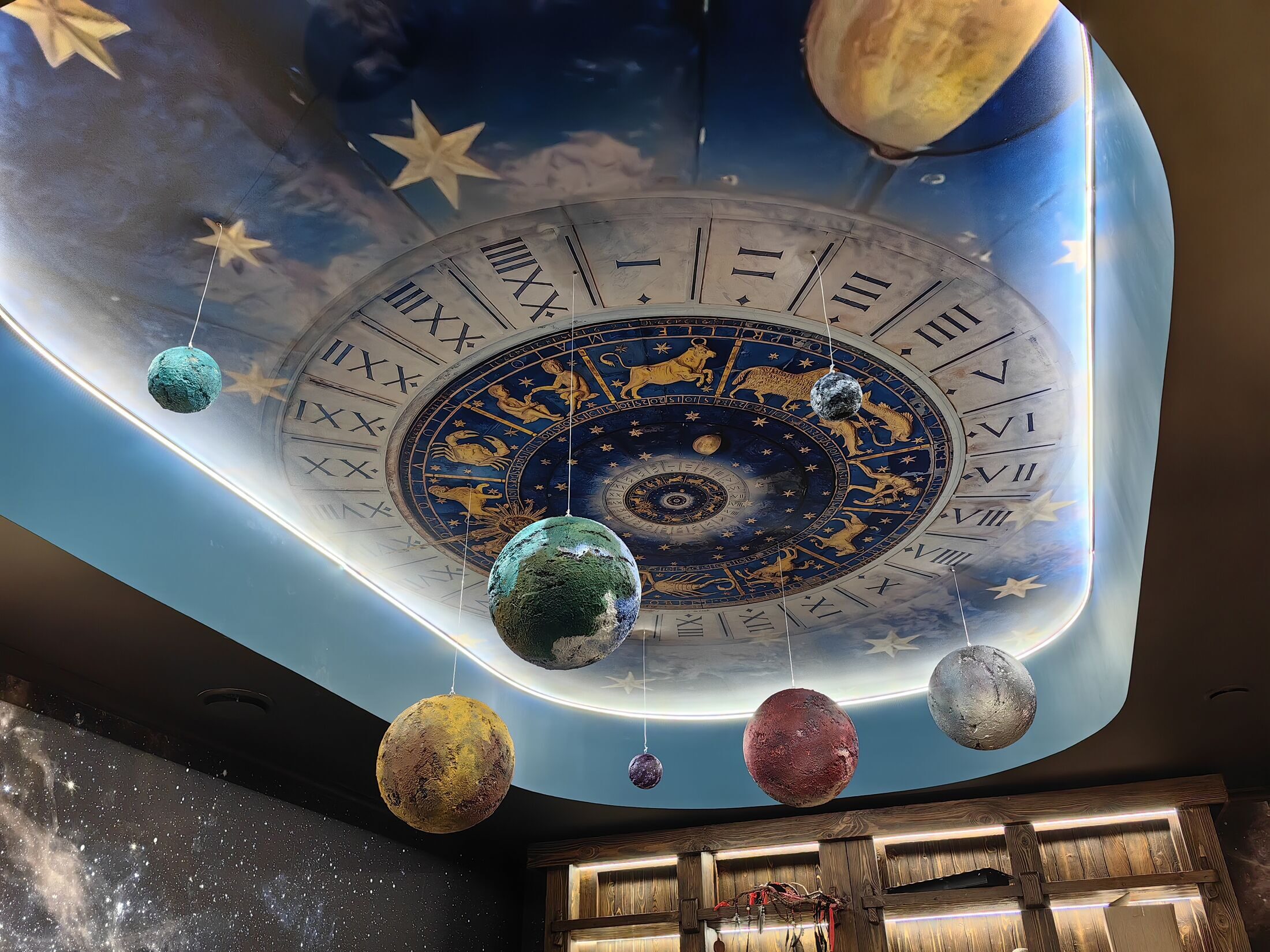 Выставка аномалий тела и Выставка колдовства и магии со скидкой 30%