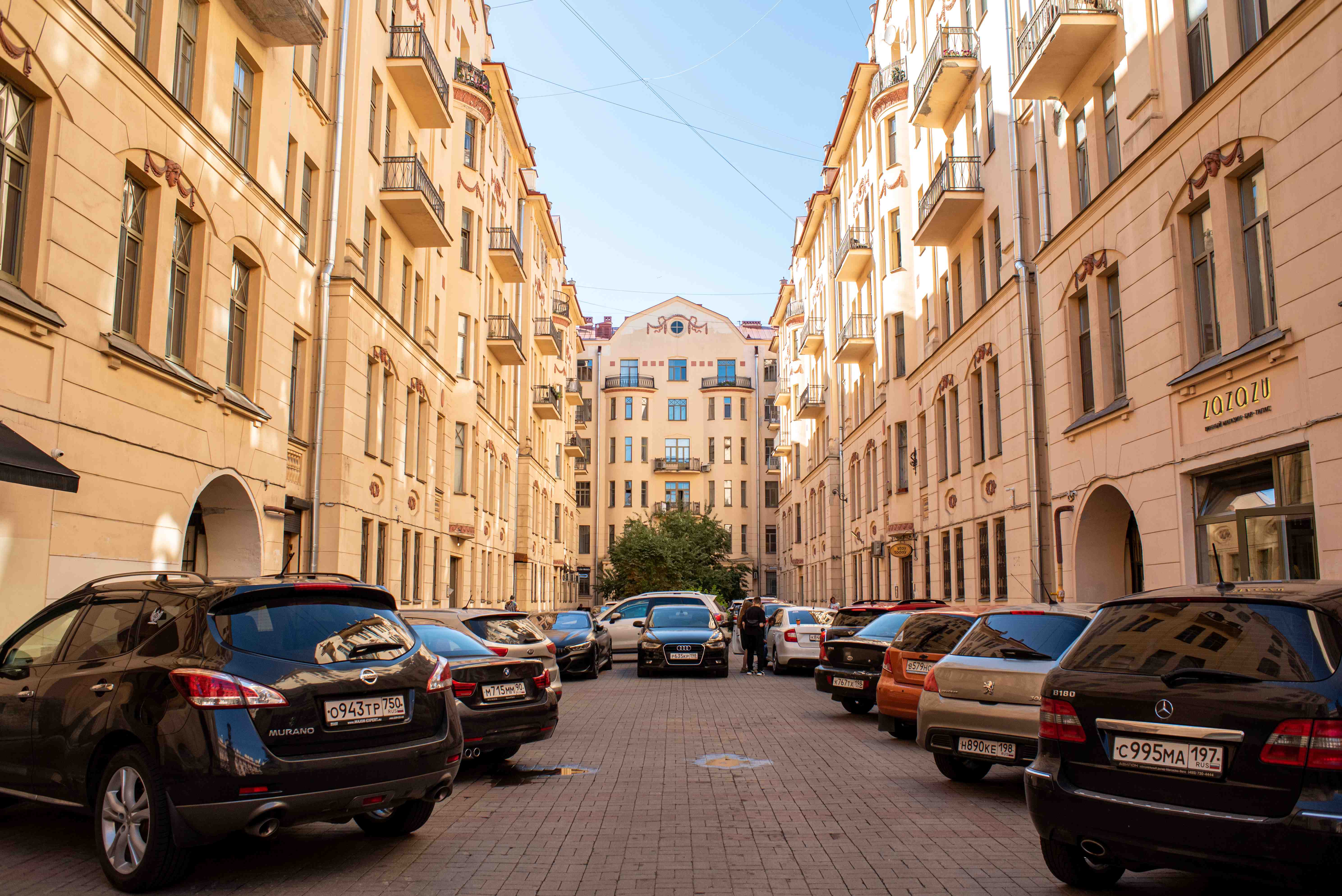 Экскурсия «В Петербург — на Рубинштейна» со скидкой 35%