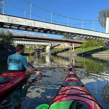 Двухчасовая прогулка на каяках со скидкой до 28%