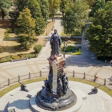 Памятник императрице Екатерине II