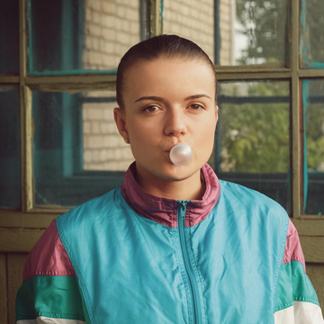 Концерт-вечеринка в стиле 90-х и 2000-х «Снова в школу» Концерт-вечеринка в стиле 90-х и 2000-х «Снова в школу» со скидкой 25%