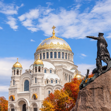 Автобусная экскурсия в Кронштадт с посещением музея ВМФ со скидкой до 46%