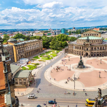 Автомобильно-пешеходная экскурсия в Дрезден из Праги со скидкой 22%