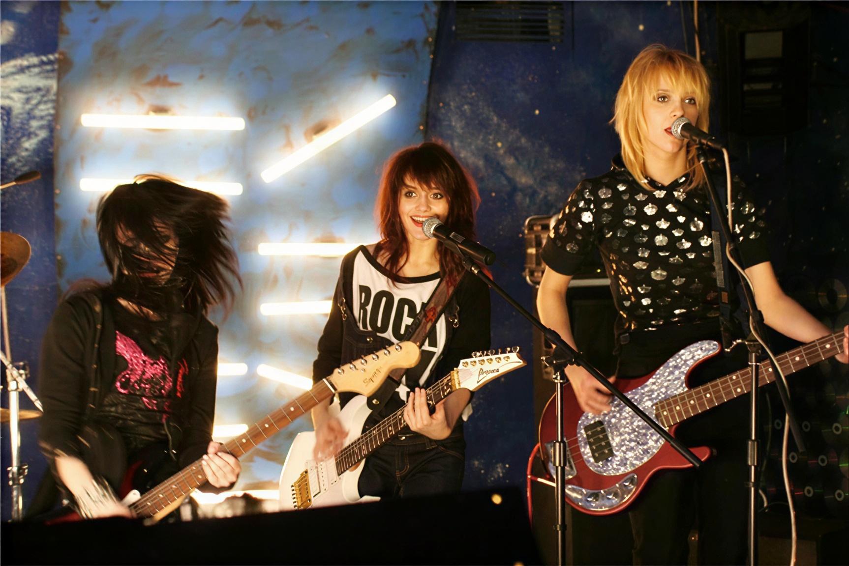 «Чемпионы любви» фанатов: чем сейчас занимаются «Ранетки»