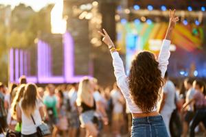 Т-Банк проведёт бесплатный летний фестиваль в Петербурге