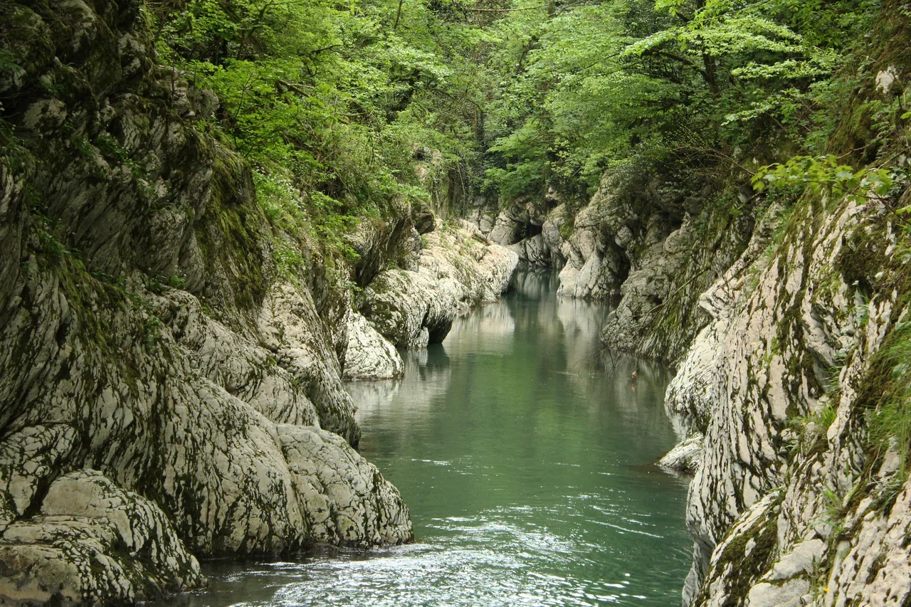 Экскурсия на мотоциклах в каньон Чёртовы Ворота со скидкой до 27%