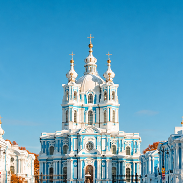 Экскурсия «Смольный институт благородных девиц» со скидкой 35%