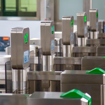 Станция метро «Деловой центр»