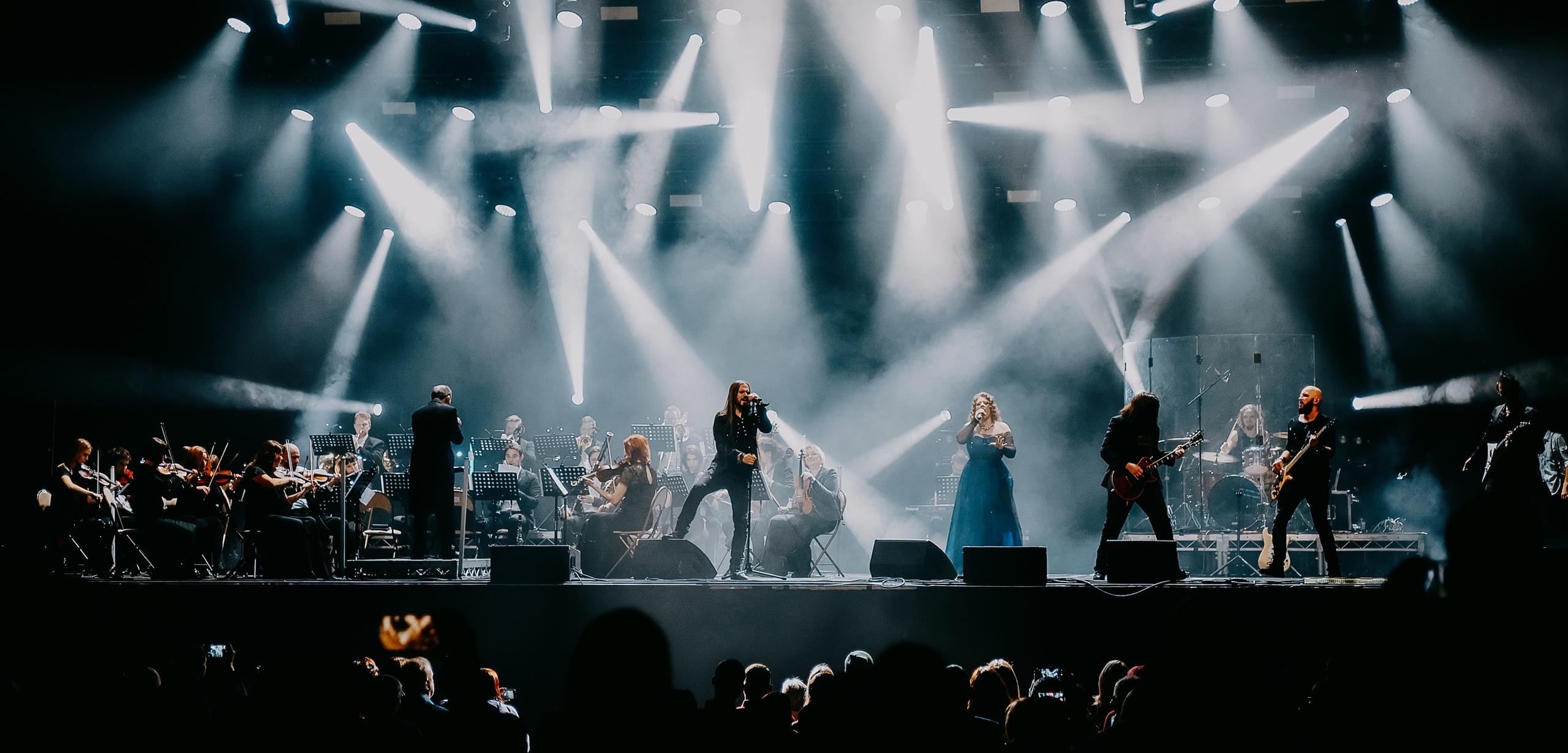 Симфоническое шоу «Легендарные РОК-ХИТЫ» от Amadeus Concerts