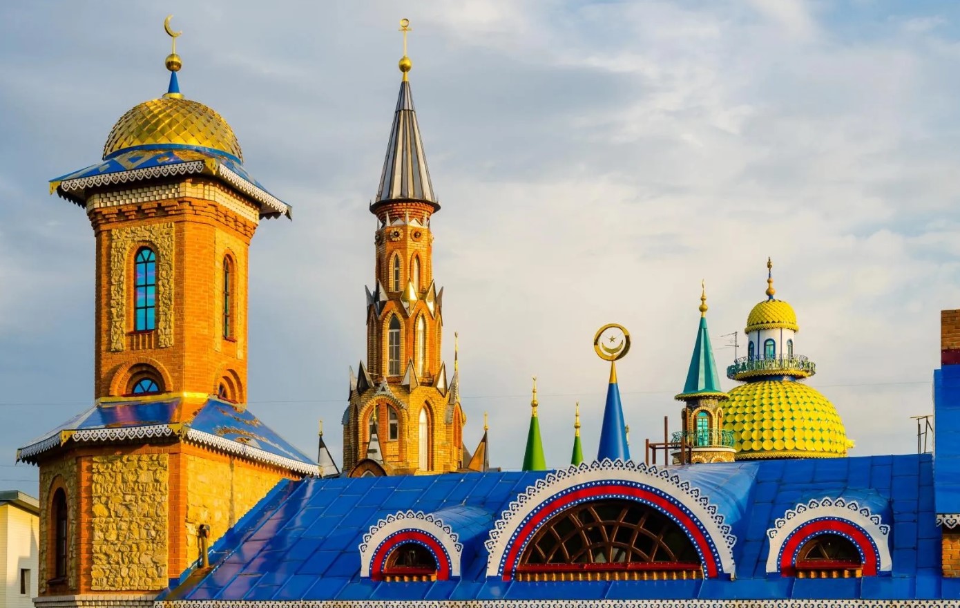 Индивидуальная экскурсия в Храм всех религий и Раифский монастырь со скидкой 20%