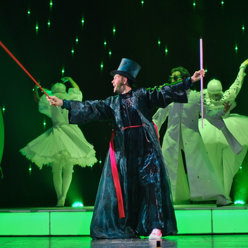 Спектакль «Волшебник Изумрудного города» в Театре комедии им. Акимова