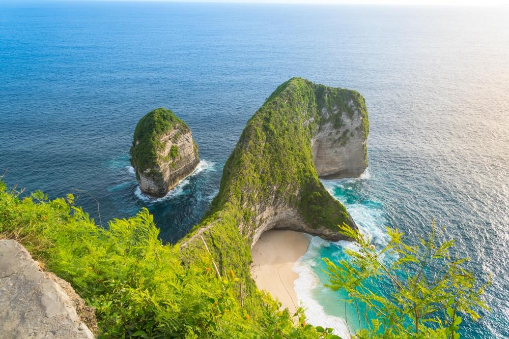 Бали: погода, районы, пляжи и отдых на острове в 2025-2026