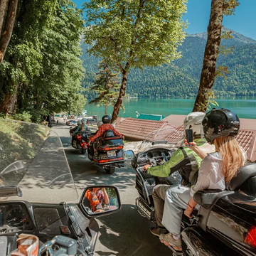 Экскурсия на мотоциклах «Озеро Рица» со скидкой до 26%