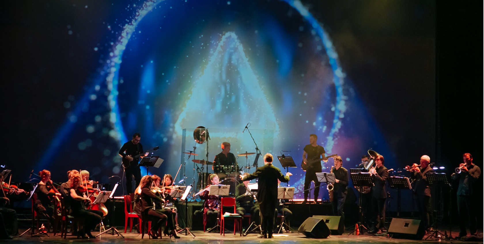 Концерт «Мировые рок-хиты с симфоническим оркестром» на крыше со скидкой 25%