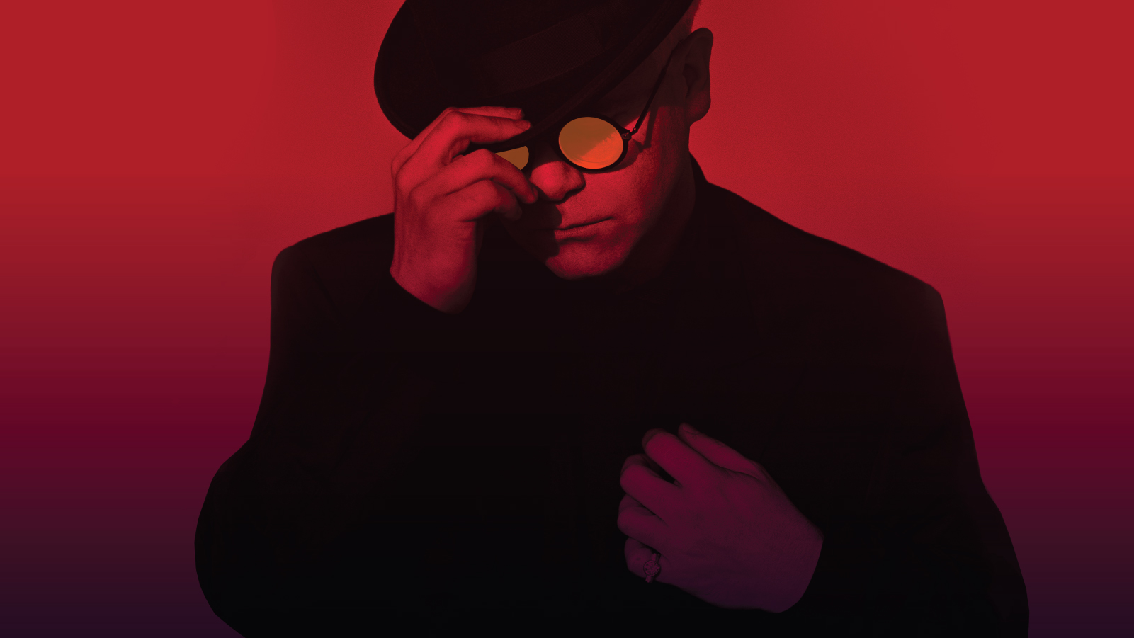 Концерт «Он – Сэр Элтон Джон. Трибьют» во дворце Белосельских-Белозерских со скидкой 35%