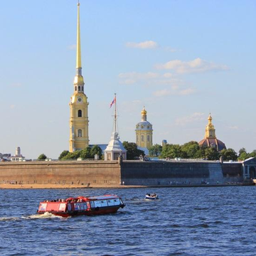 Речная прогулка «Полуденный выстрел» на теплоходе со скидкой до 54%