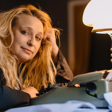 Спектакль «Стихопатка» со скидкой 30%