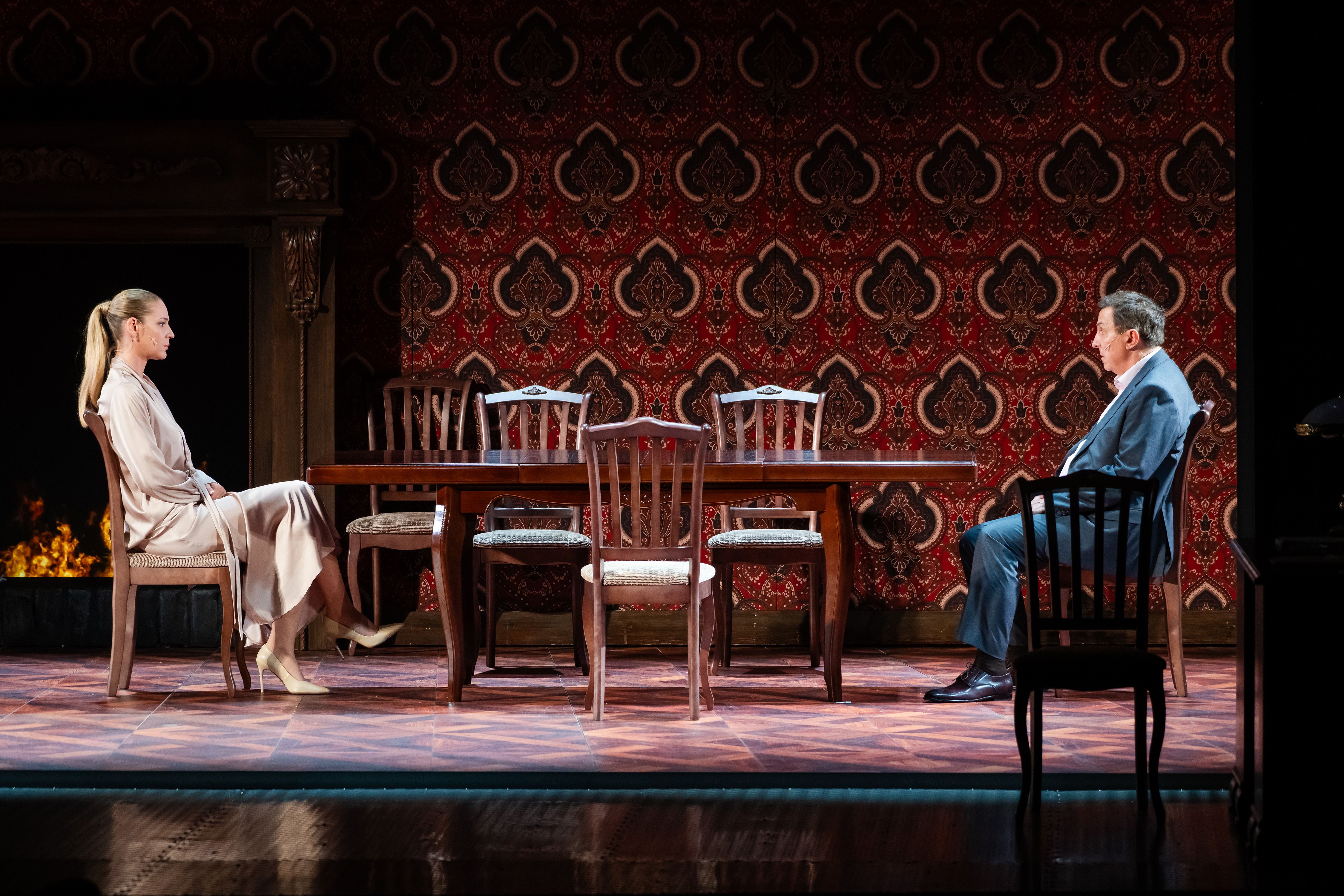 Спектакль Константина Богомолова «Мать. Горькая пьеса» в Александринском театре со скидкой 30%