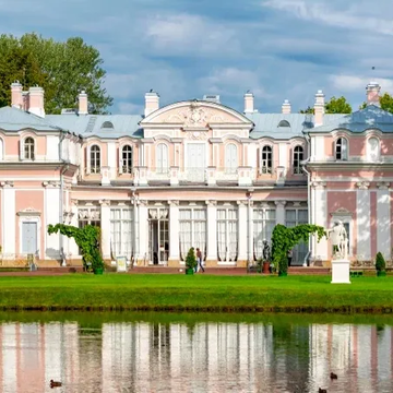 Экскурсия «Ораниенбаум. Всё включено» со скидкой до 51%
