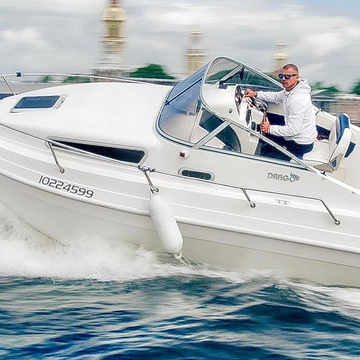 Аренда катера «Фиеста» с капитаном