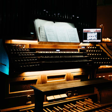 Концерт при свечах «Три органа и дудук. Интерстеллар, Гладиатор, Звёздные войны, Гарри Поттер» со скидкой 40%