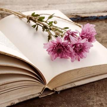 Моноспектакль «Я была счастлива, счастлива, счастлива…» со скидкой 30%