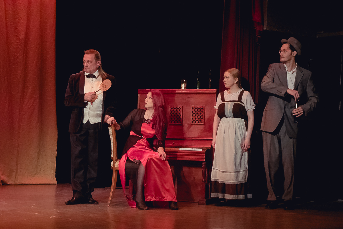 Спектакль «Зойкина квартира» со скидкой 40%